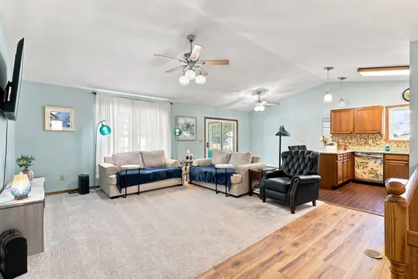 2615 W 63rd ST #2615, Davenport, IA 52806