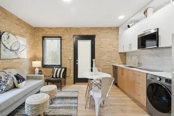 2111 W Augusta BLVD #1E, Chicago, IL 60622