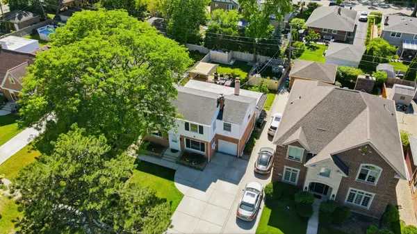204 S Home AVE, Park Ridge, IL 60068