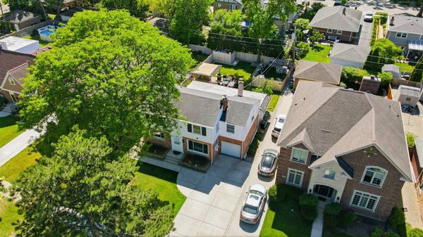 204 S Home AVE, Park Ridge, IL 60068