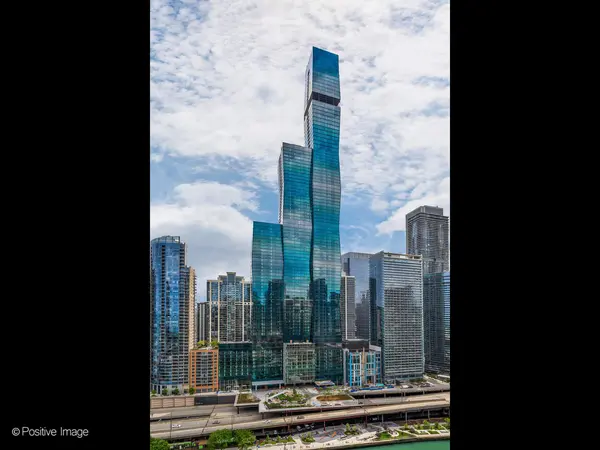 363 E Wacker DR #5001, Chicago, IL 60601
