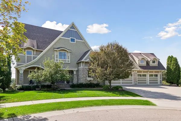 3649 Lerive WAY, Chaska, MN 55318