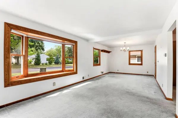 6920 Claude AVE, Inver Grove Heights, MN 55076