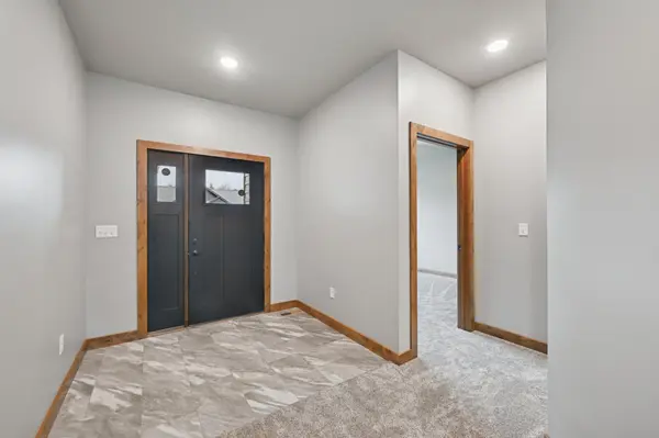 16836 Piper LN, Brainerd, MN 56401