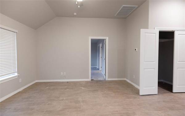 10344 SW 56th ST, Mustang, OK 73064