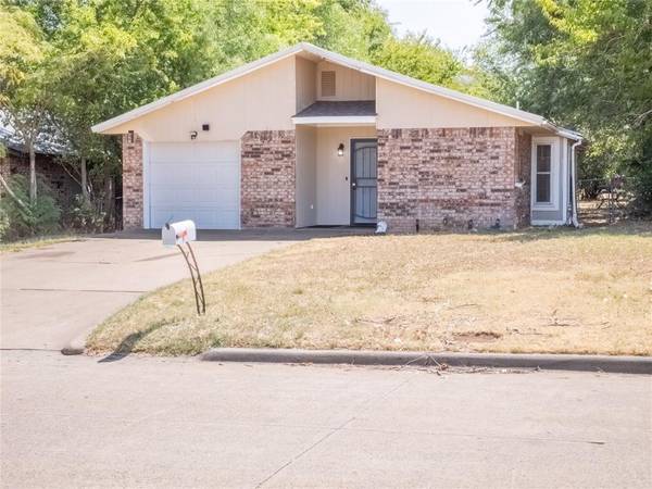 1720 Jesse L Davenport ST, Lawton, OK 73501