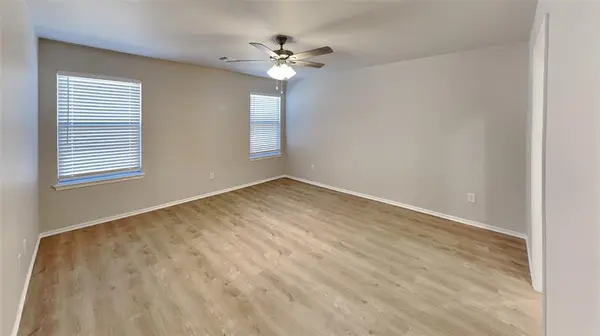 12700 Elba DR, Yukon, OK 73099