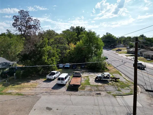1026 E Highland ST, Shawnee, OK 74801