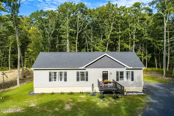 108 Knob Cone DR, Milford, PA 18337
