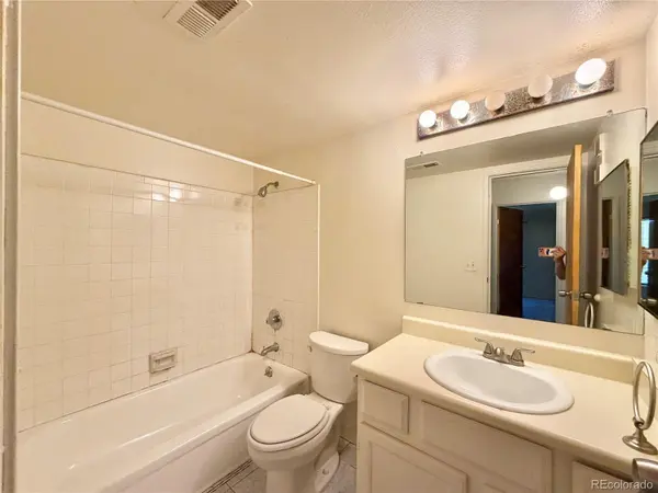 12043 E Harvard AVE #208, Aurora, CO 80014