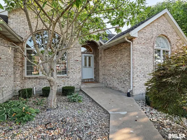 4602 COVINGTON LN, Quincy, IL 62305