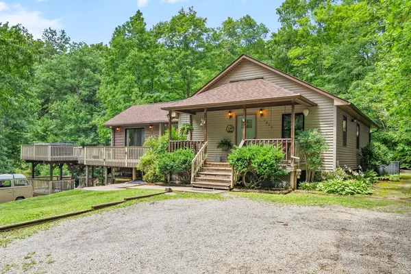1844 Hogue Rd, Clarksville, TN 37040