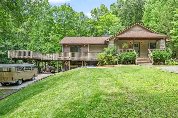 1844 Hogue Rd, Clarksville, TN 37040