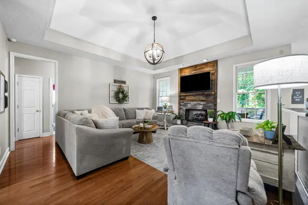 812 Brooke Valley Trce, Clarksville, TN 37043