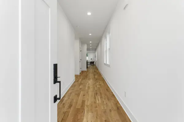 2235 Cruzen St, Nashville, TN 37211