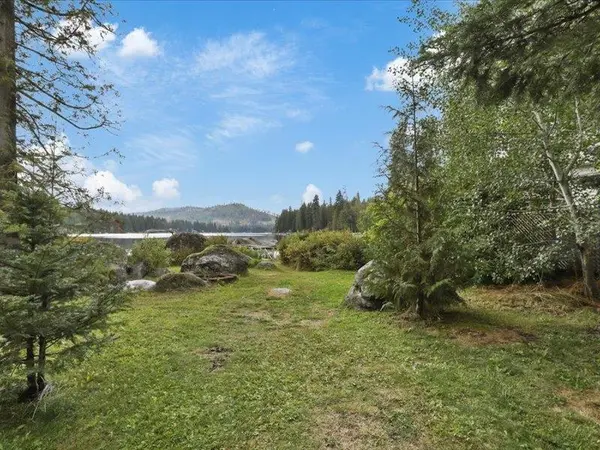 9152 Fertile Valley Rd, Newport, WA 99156