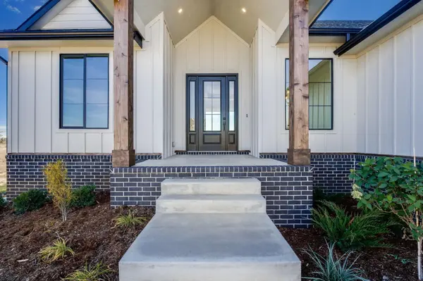 4411 N Grey Meadows Ct, Maize, KS 67101