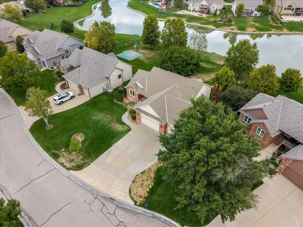 9930 W Westlakes Ct, Wichita, KS 67205