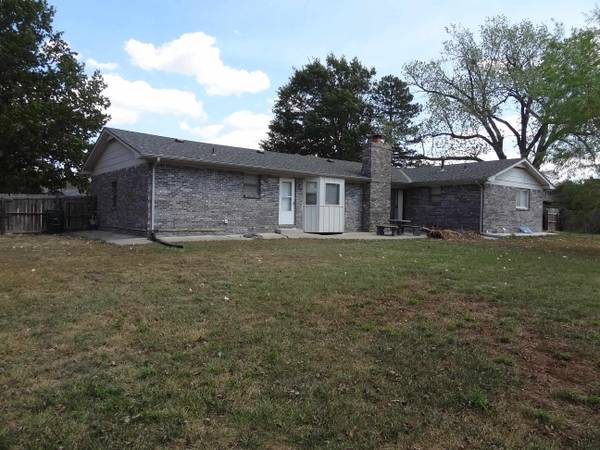 1105 S Laurel, Wichita, KS 67207
