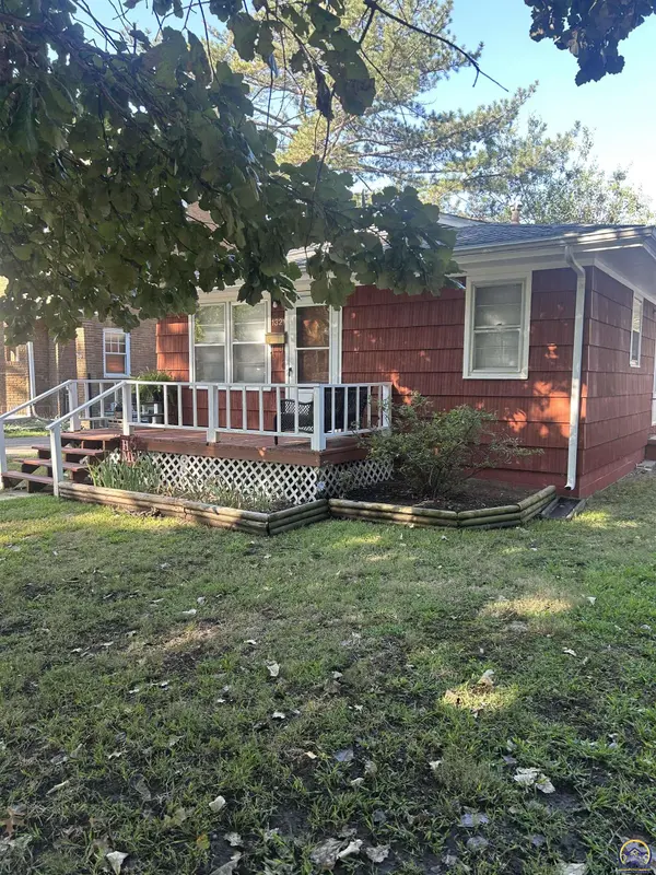 1321 SW Wayne AVE, Topeka, KS 66604