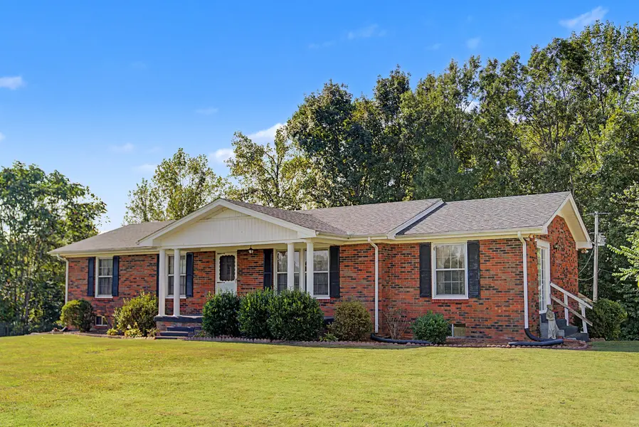 5279 Oak Grove Rd, Red Boiling Springs, TN 37150