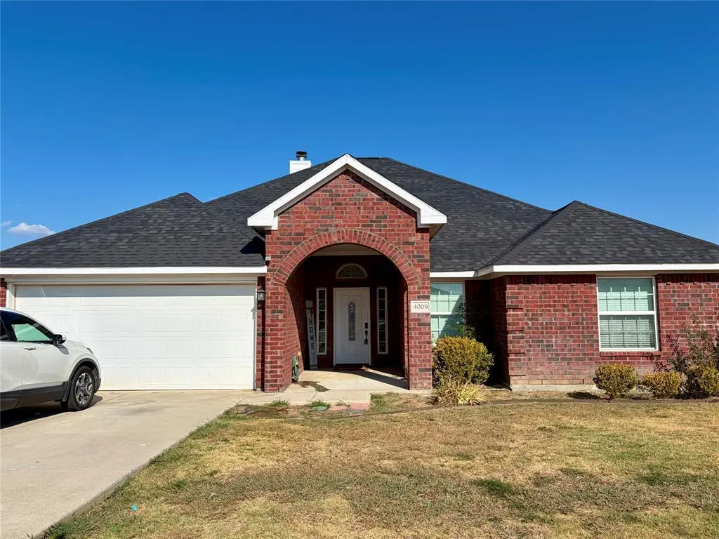 4009 Wagon Wheel Drive, Sanger, TX 76266