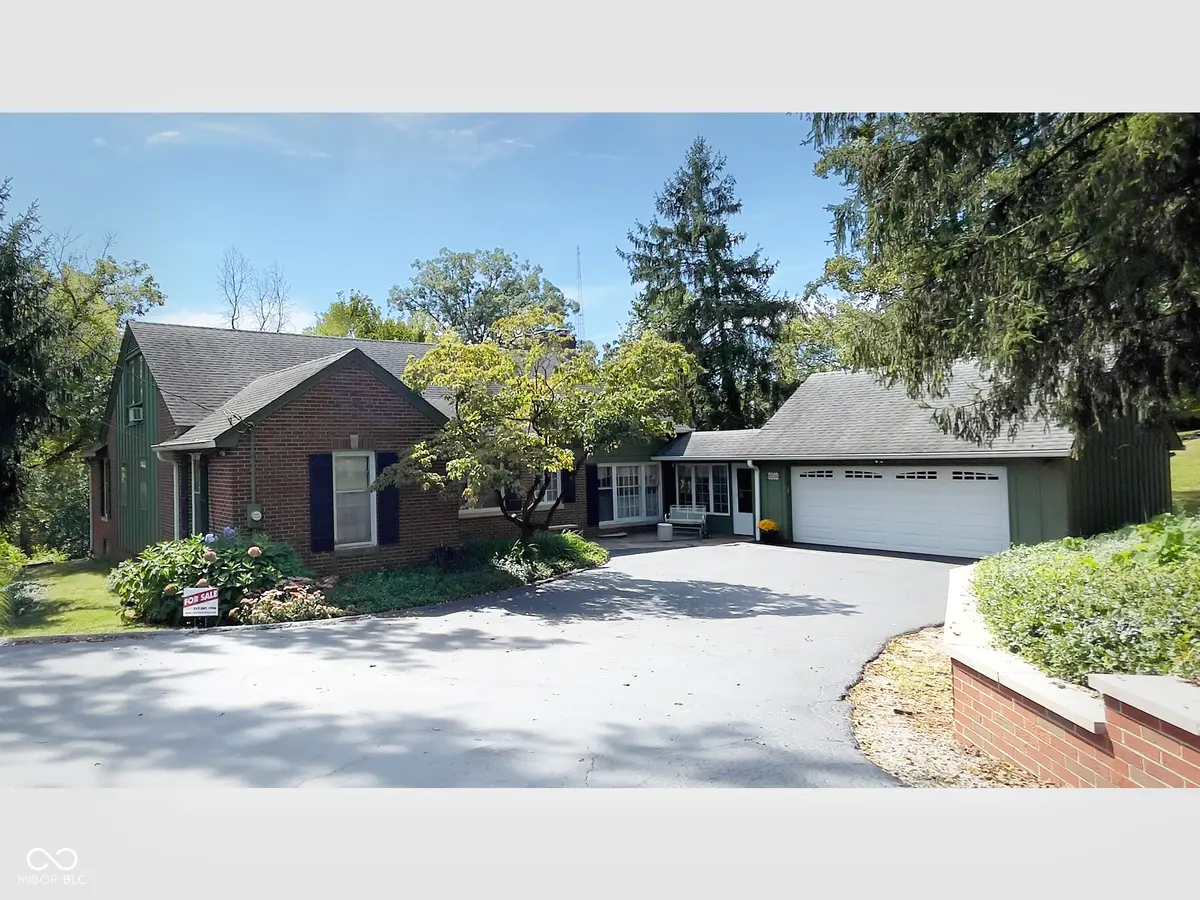 6240 Azure LN, Indianapolis, IN 46220