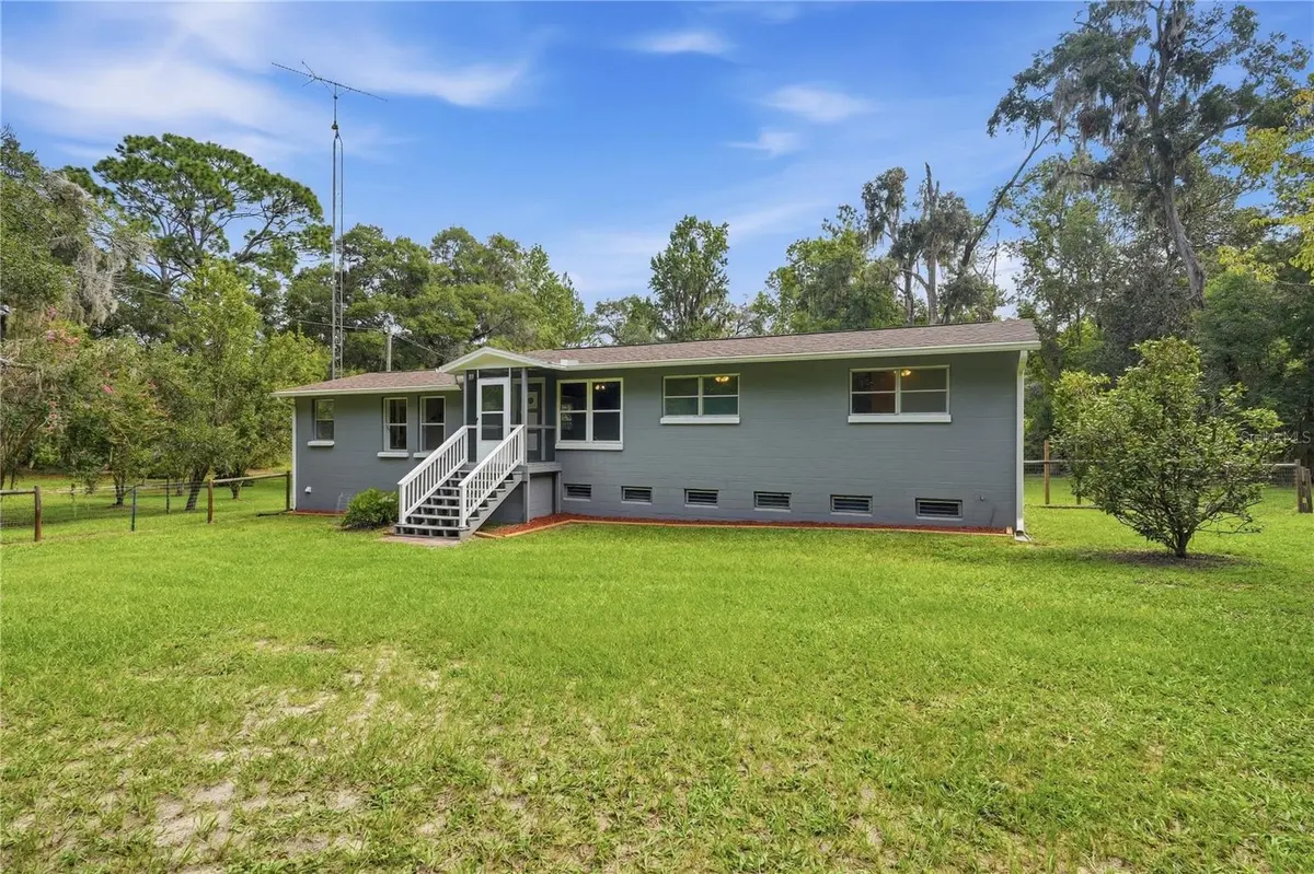 752 N STATE ROAD 21, Melrose, FL 32666