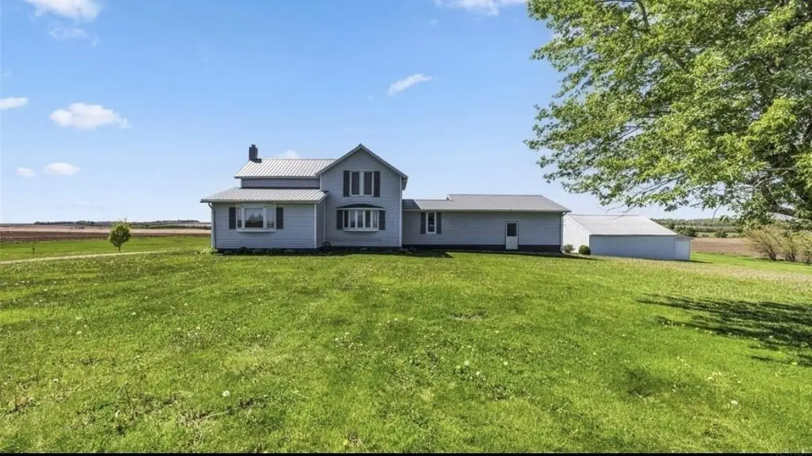 1454 58th ST, Garrison, IA 52229
