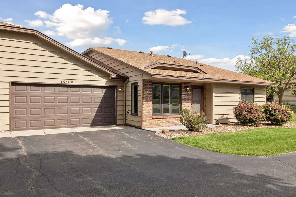 15300 40th AVE N, Plymouth, MN 55446