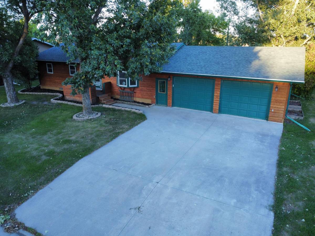 504 E Franklin AVE, Kennedy, MN 56733