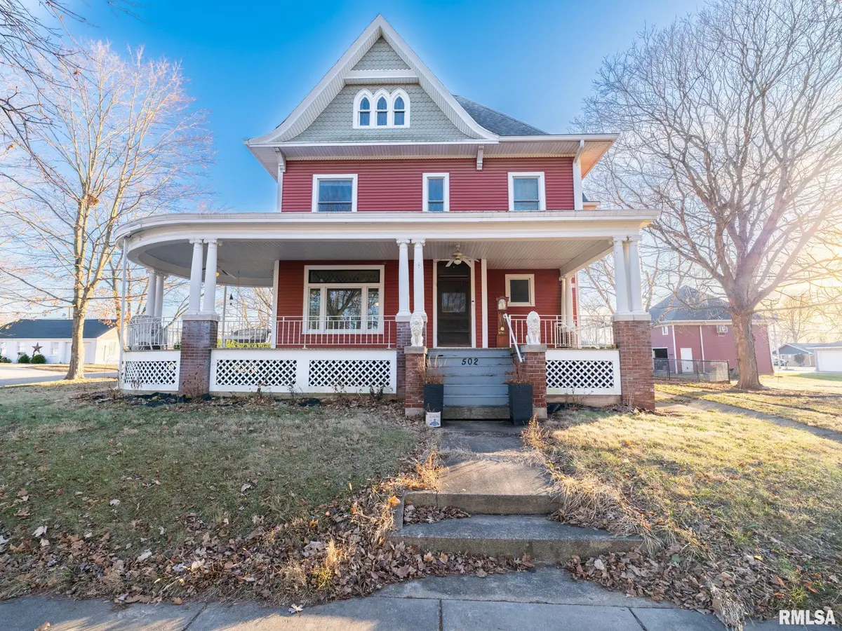 502 W 4TH ST, Delavan, IL 61734