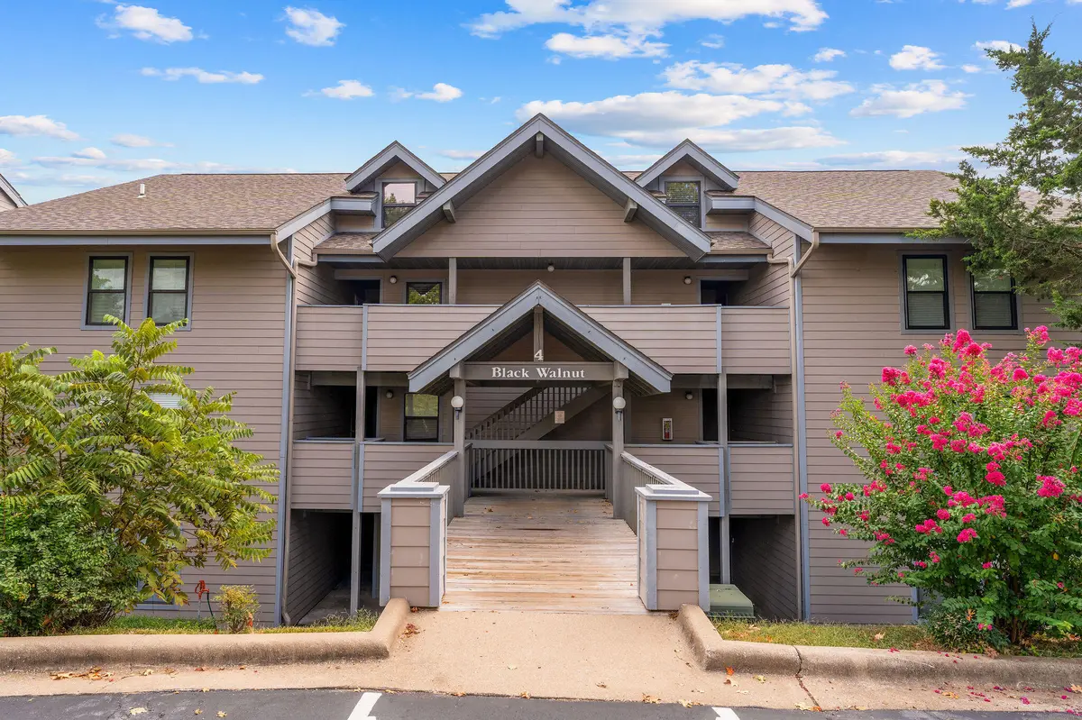 4 Treehouse LN #8, Branson, MO 65616