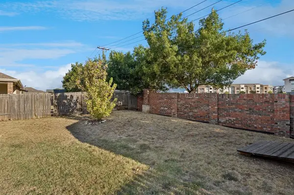 437 Buoy Drive, Crowley, TX 76036