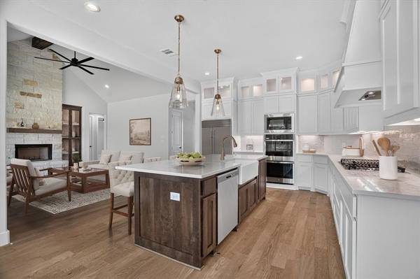 733 Nocona Drive, Aledo, TX 76008