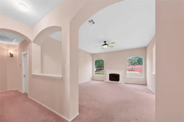 8700 Neider DR, Austin, TX 78749