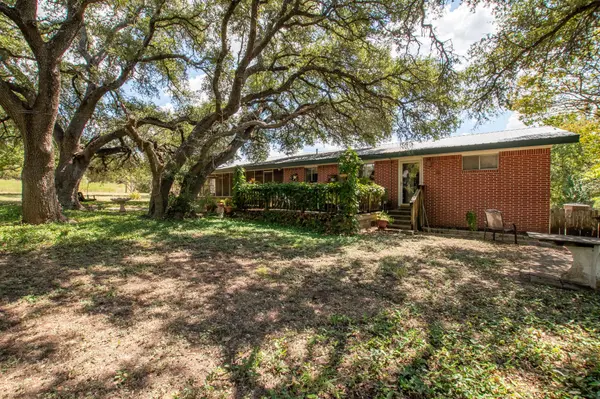 930 County Road 200, Burnet, TX 78611