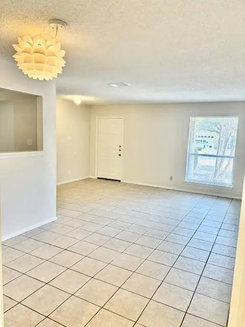 12001 Ladrido LN, Austin, TX 78727