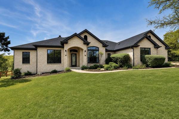 300 High Plains DR, Dripping Springs, TX 78620