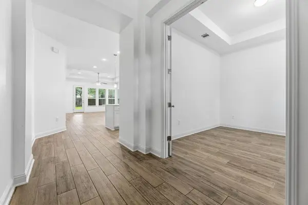 5209 Mandevilla DR, Austin, TX 78739