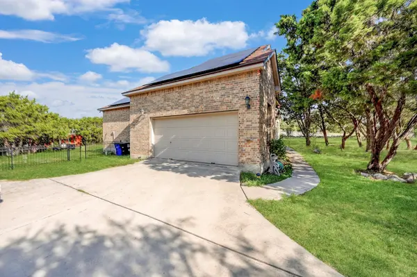 643 Shady HOLW, New Braunfels, TX 78132