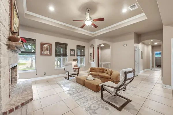 643 Shady HOLW, New Braunfels, TX 78132