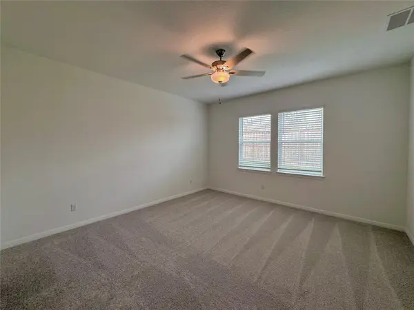 211 Mad Pupper DR, Buda, TX 78610
