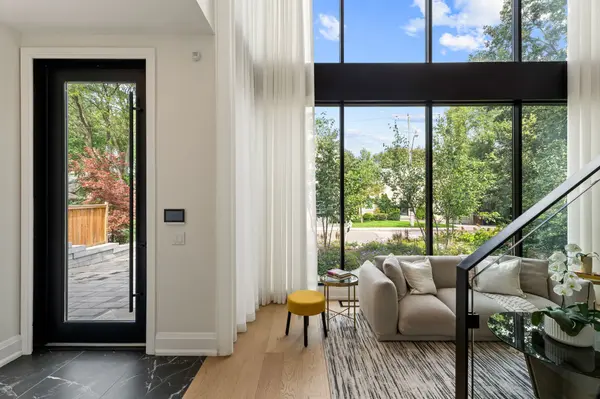 75 Lawrence CRES, Toronto C04, ON M4N 1N3