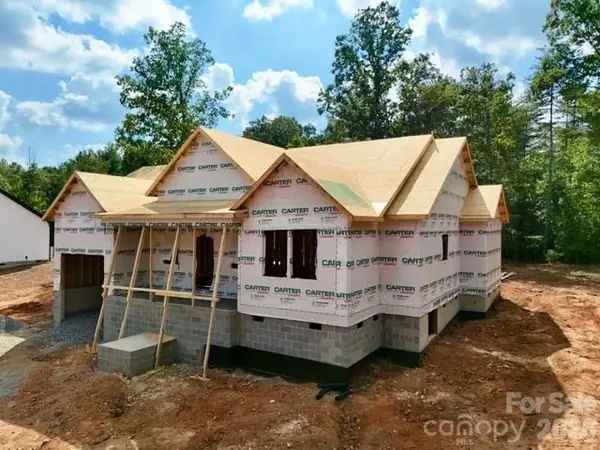 2439 Kimberly AVE, Morganton, NC 28655