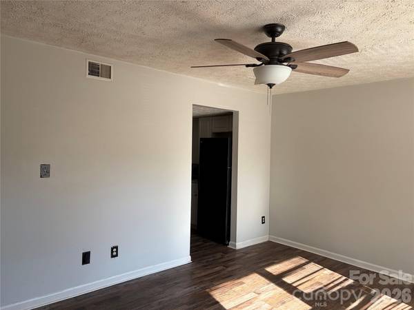 9456 Lexington CIR #Unit C, Charlotte, NC 28213