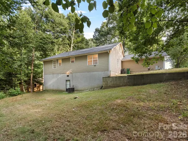 6238 King George DR, Charlotte, NC 28213