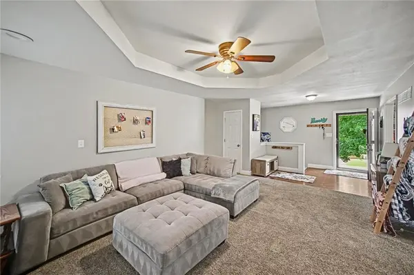 1307 SW 24th ST, Blue Springs, MO 64015