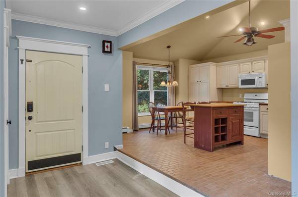 62 Douglaston RD, Sound Beach, NY 11789