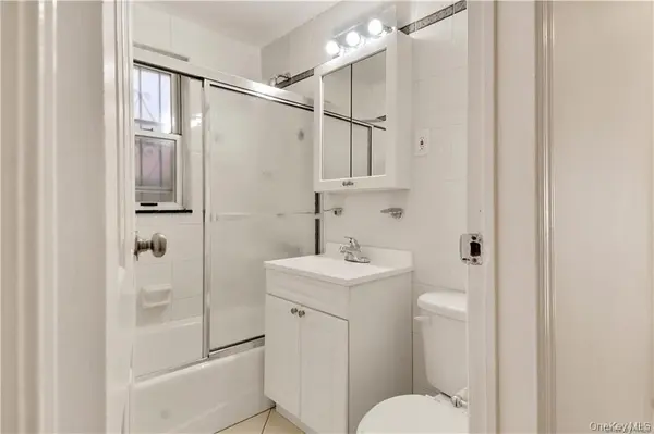 1840 Tomlinson AVE #1, Bronx, NY 10461